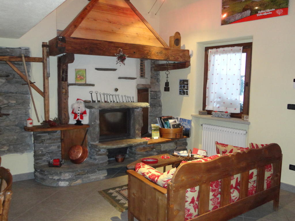 Bed and Breakfast Les Chevreuils Introd Exterior foto