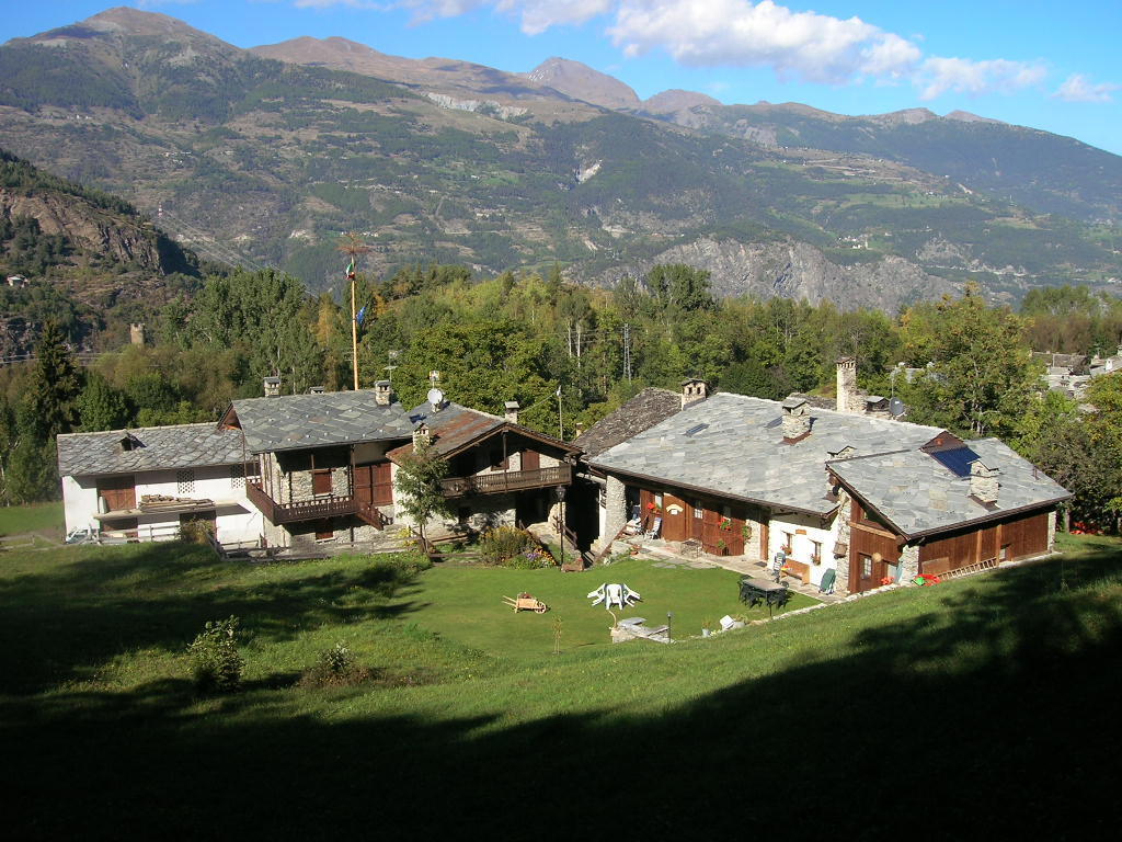 Bed and Breakfast Les Chevreuils Introd Exterior foto